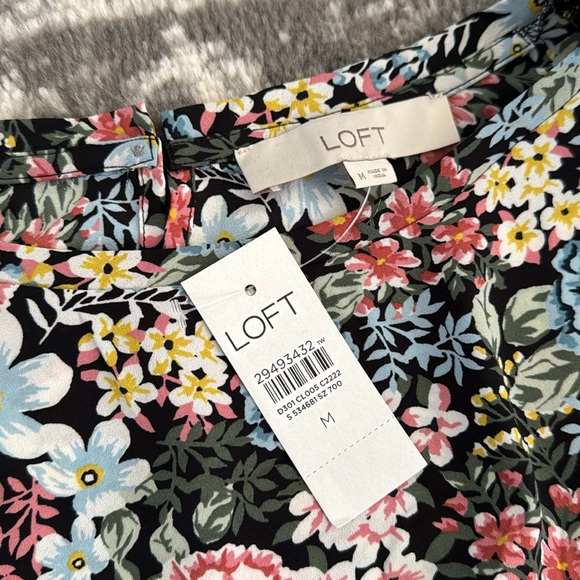 BRAND NEW - LOFT - Women’s Blouse - Medium - Picture 2 of 6